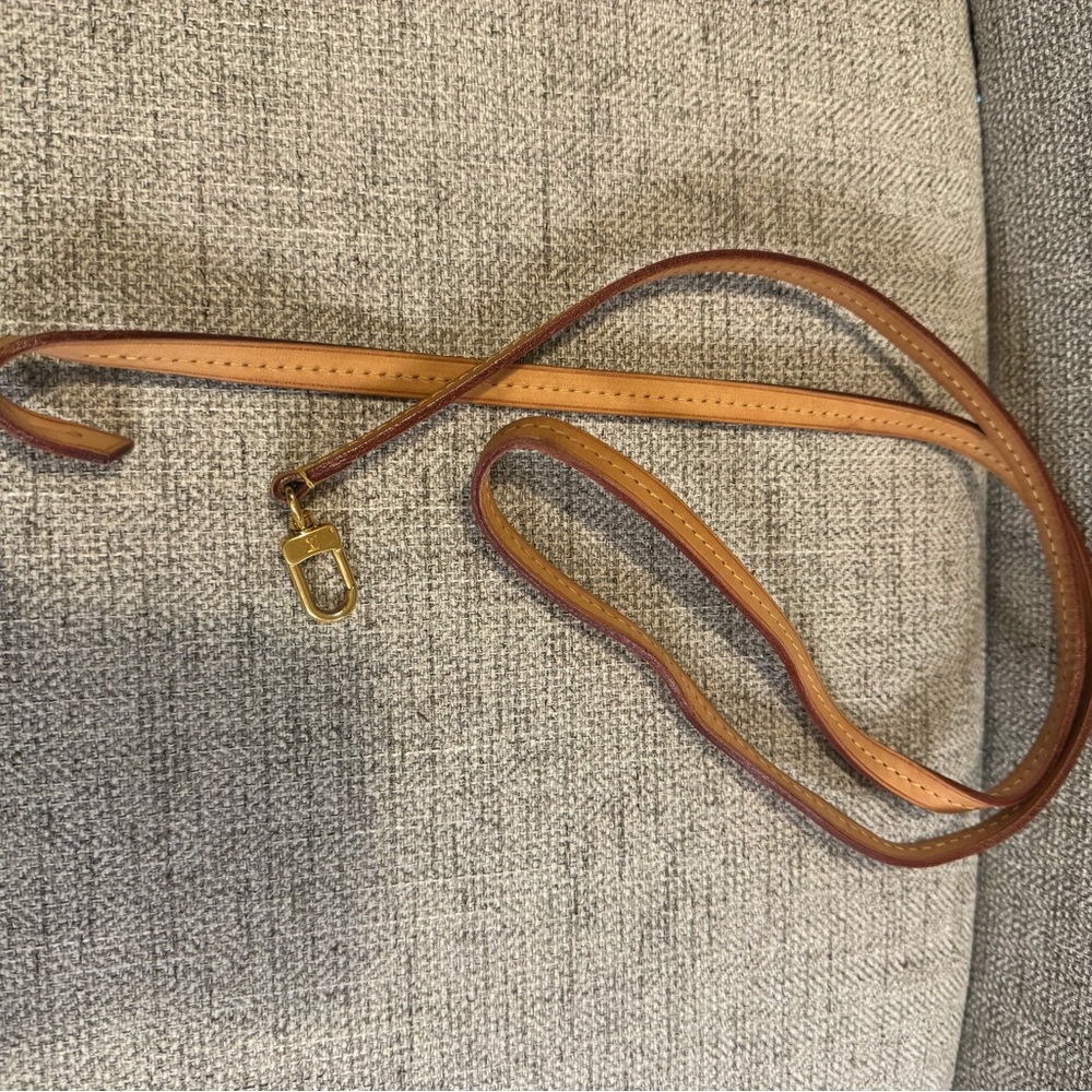 Authentic LOUIS VUITTON |  Vachetta Leather Crossbody Strap | Natural Tan